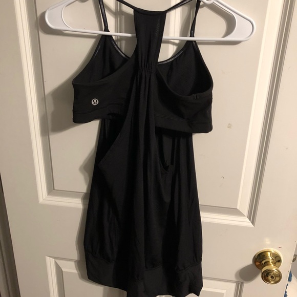 Black lululemon top with built-in bra - Picture 2 of 4